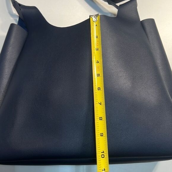 Neiman Marcus tote- Navy blue - Picture 4 of 6